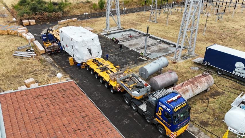 Пристигна новиот 400/110 kV трансформатор во ТС Дуброво стратешка инвестиција за справување со предизвиците во преносниот систем