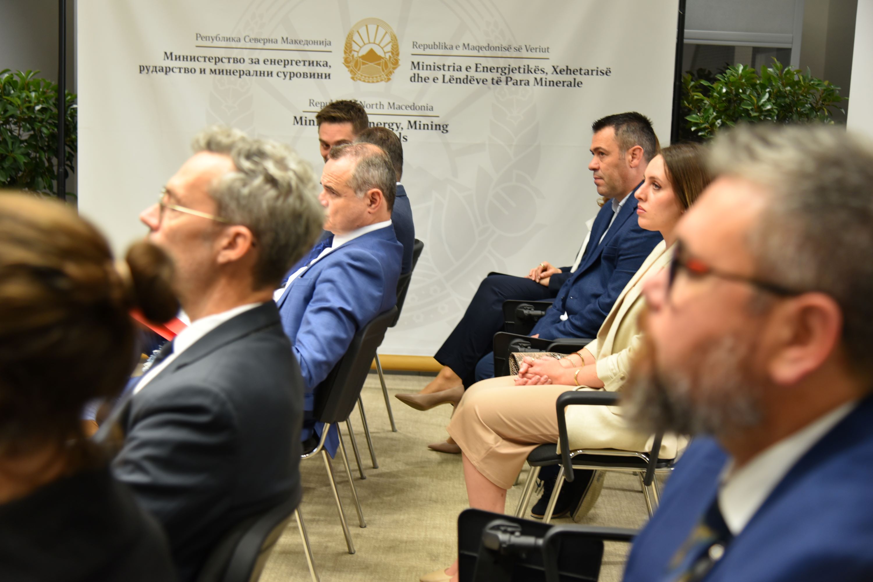 Nënshkruhet marrëveshja për grant për një rrjet transmetues modern dhe digjital në Maqedoninë e Veriut